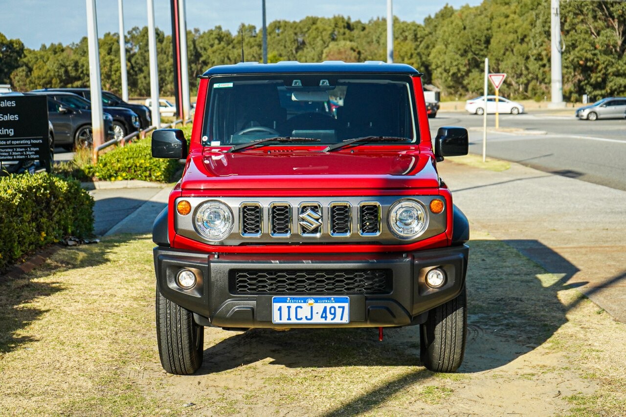 Suzuki Jimny image 2