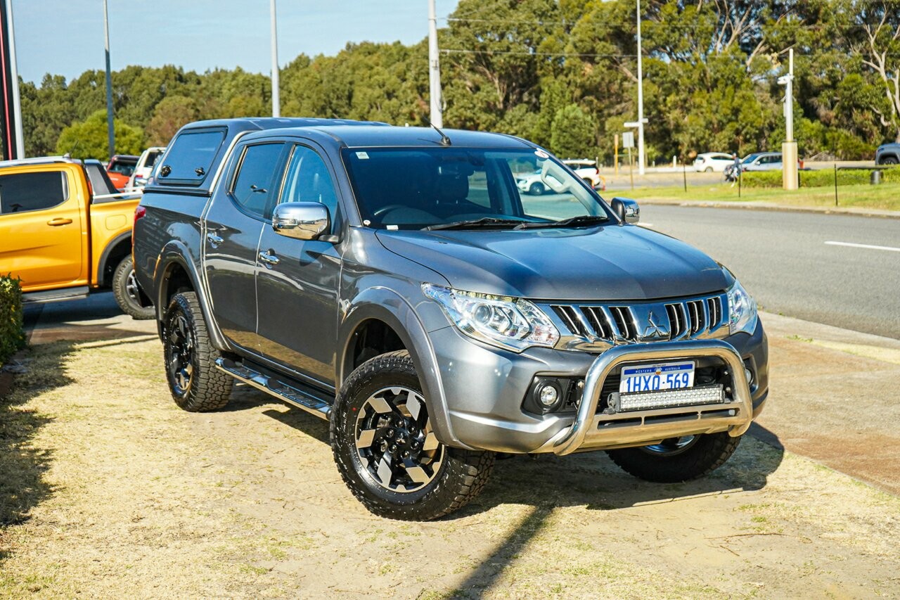 Mitsubishi Triton image 1