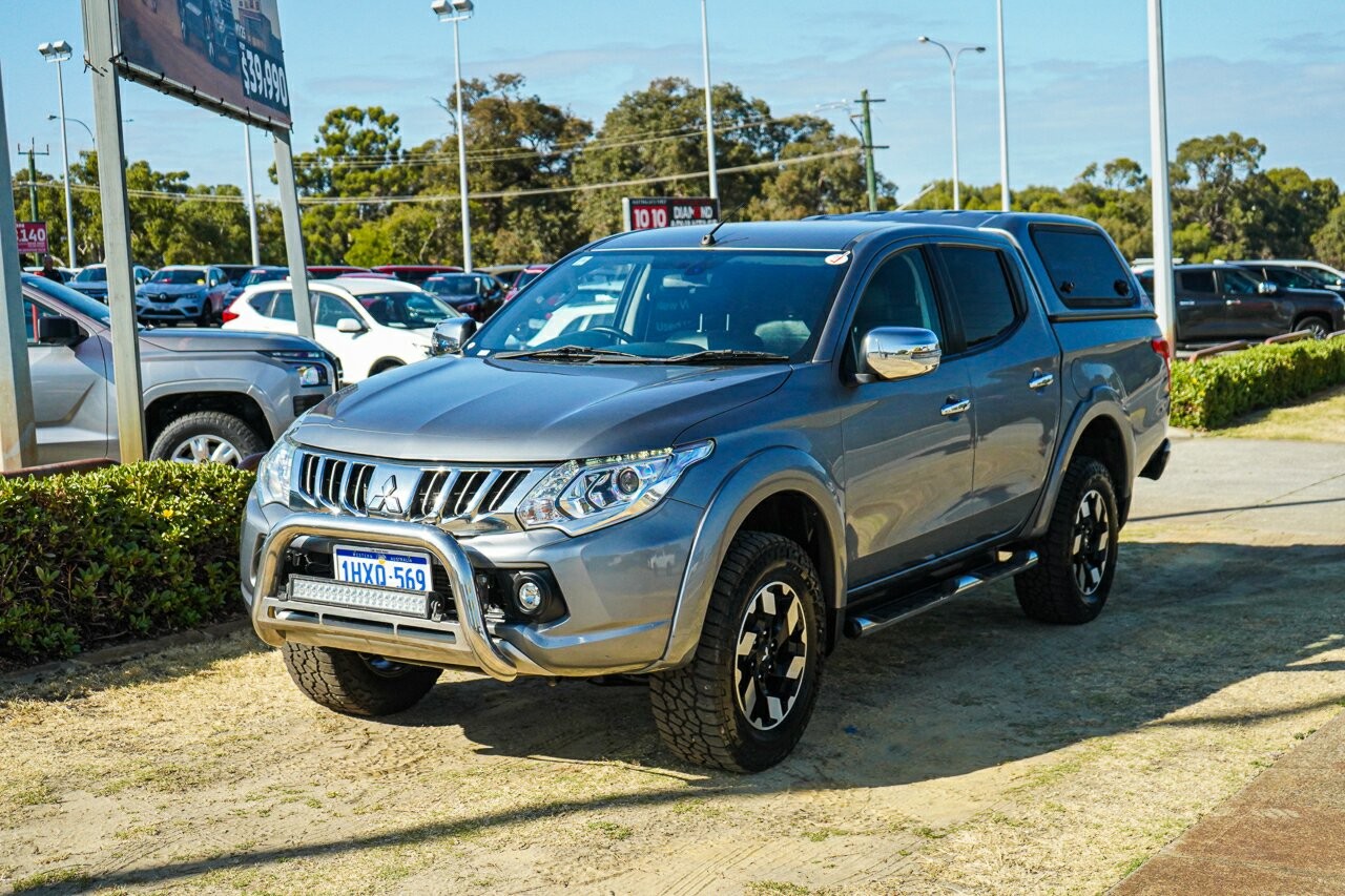 Mitsubishi Triton image 3