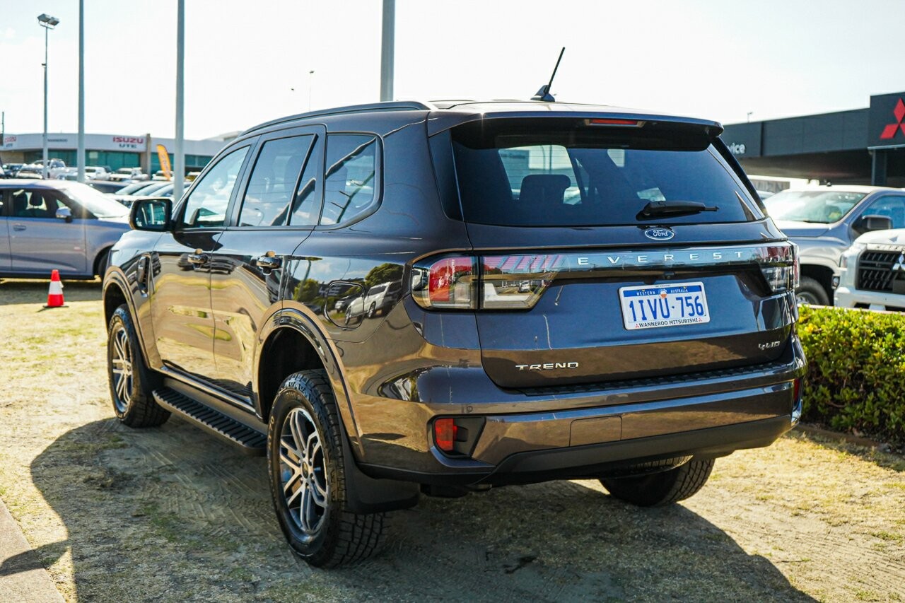 Ford Everest image 4