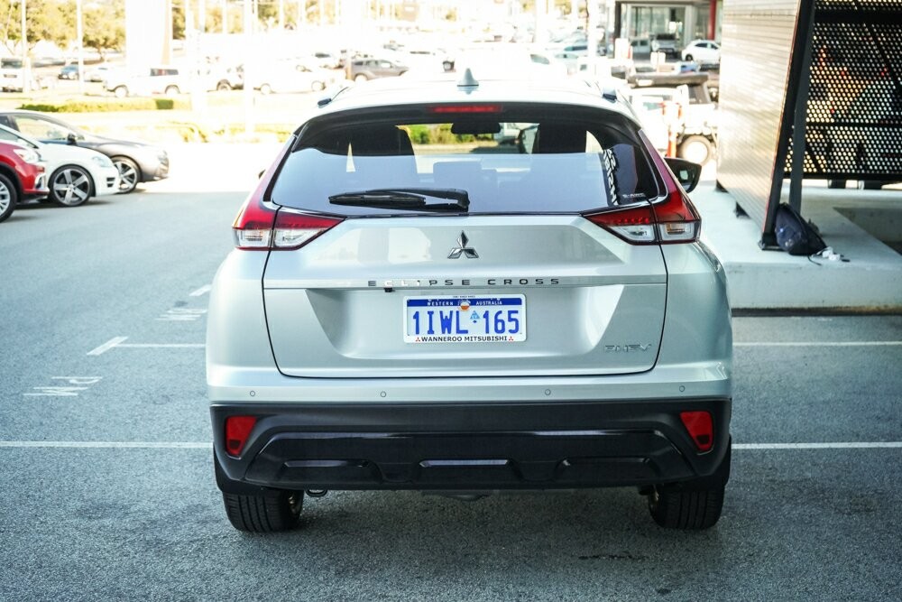 Mitsubishi Eclipse Cross image 4