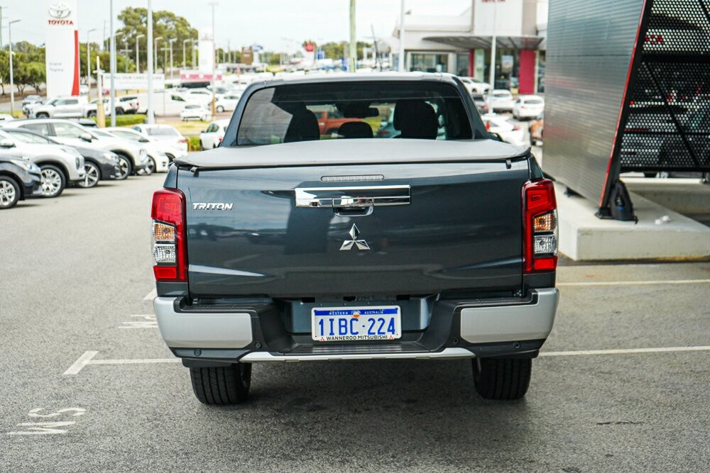 Mitsubishi Triton image 4