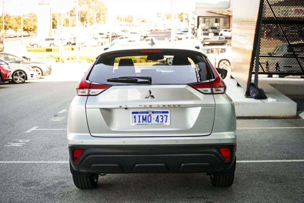 Mitsubishi Eclipse Cross image 4