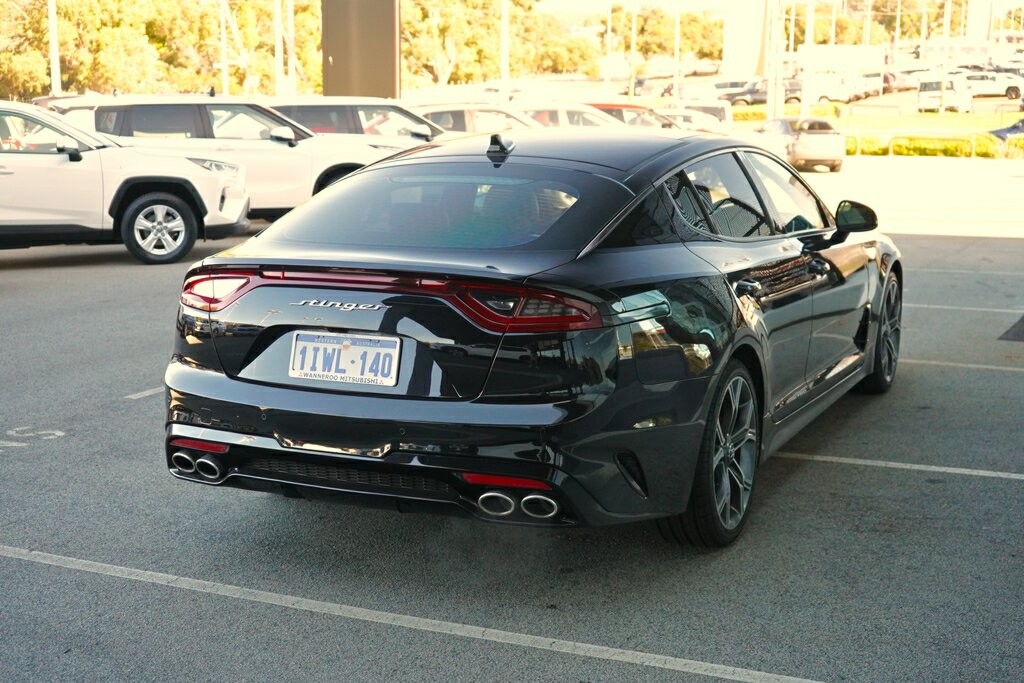Kia Stinger image 4