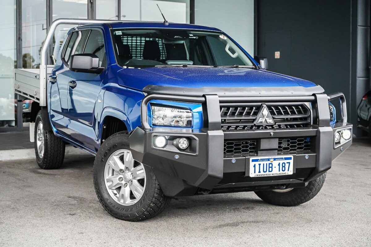 Mitsubishi Triton image 1