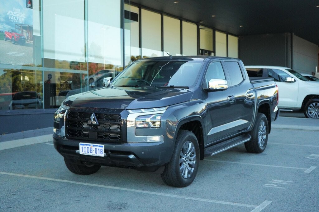 Mitsubishi Triton image 1