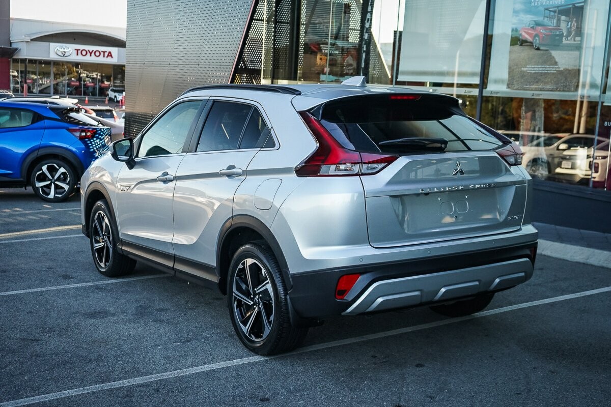 Mitsubishi Eclipse Cross image 3