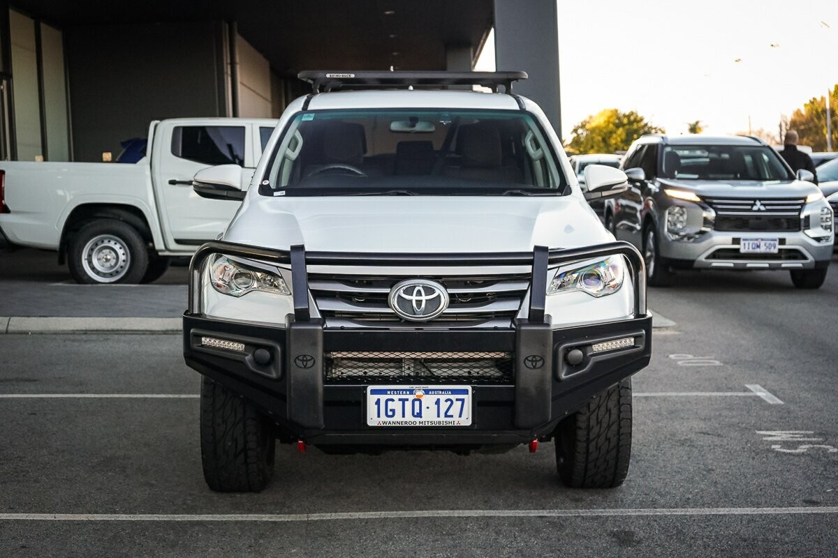 Toyota Fortuner image 2
