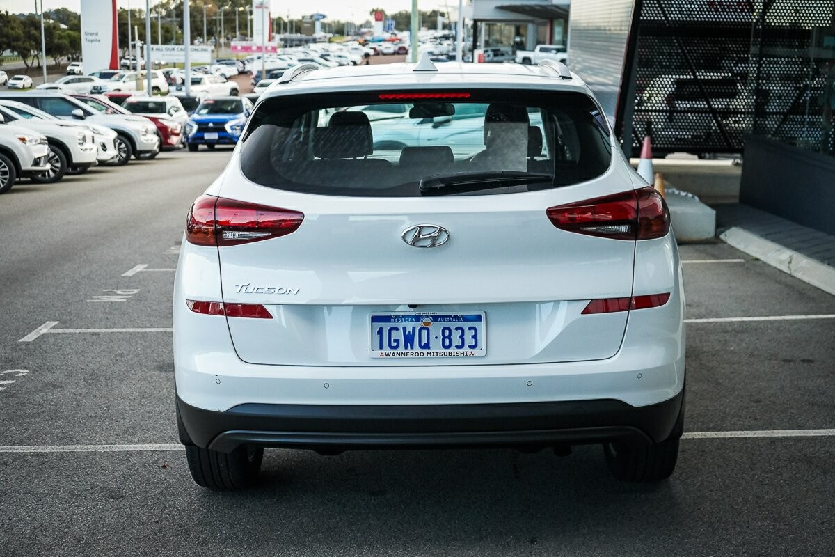 Hyundai Tucson image 4