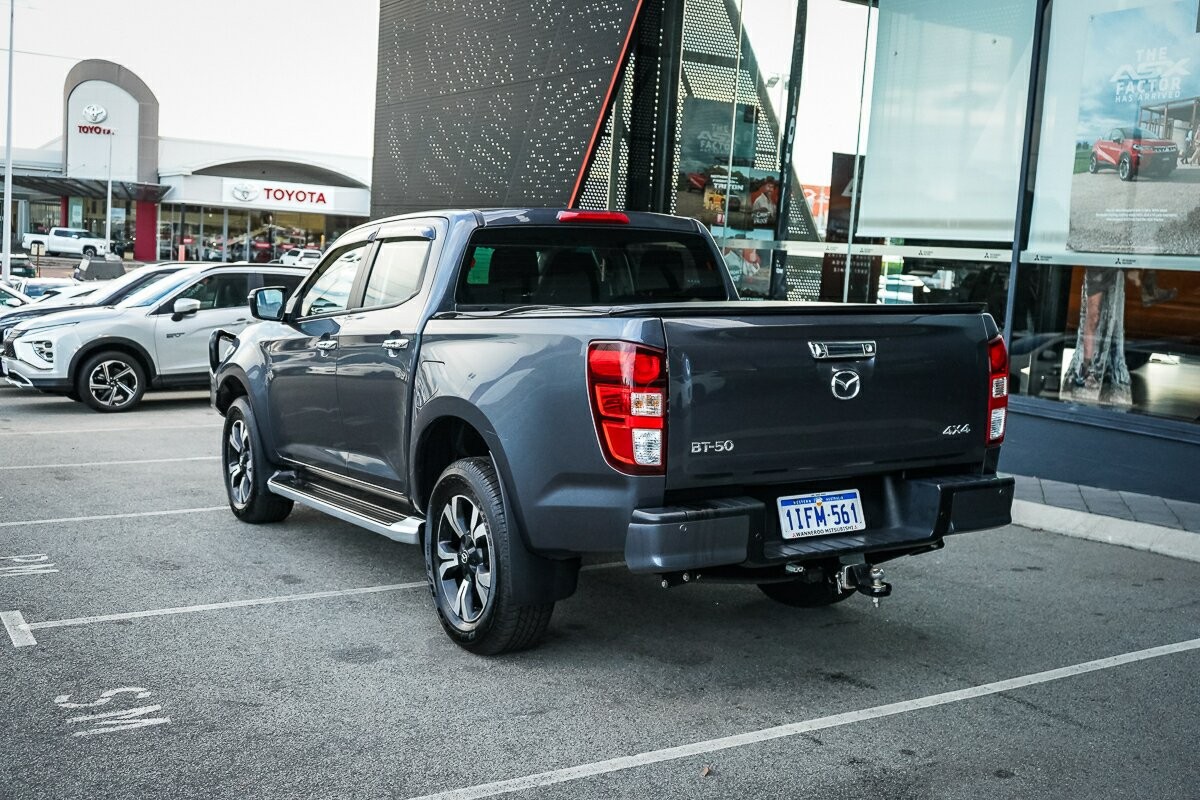 Mazda Bt-50 image 3