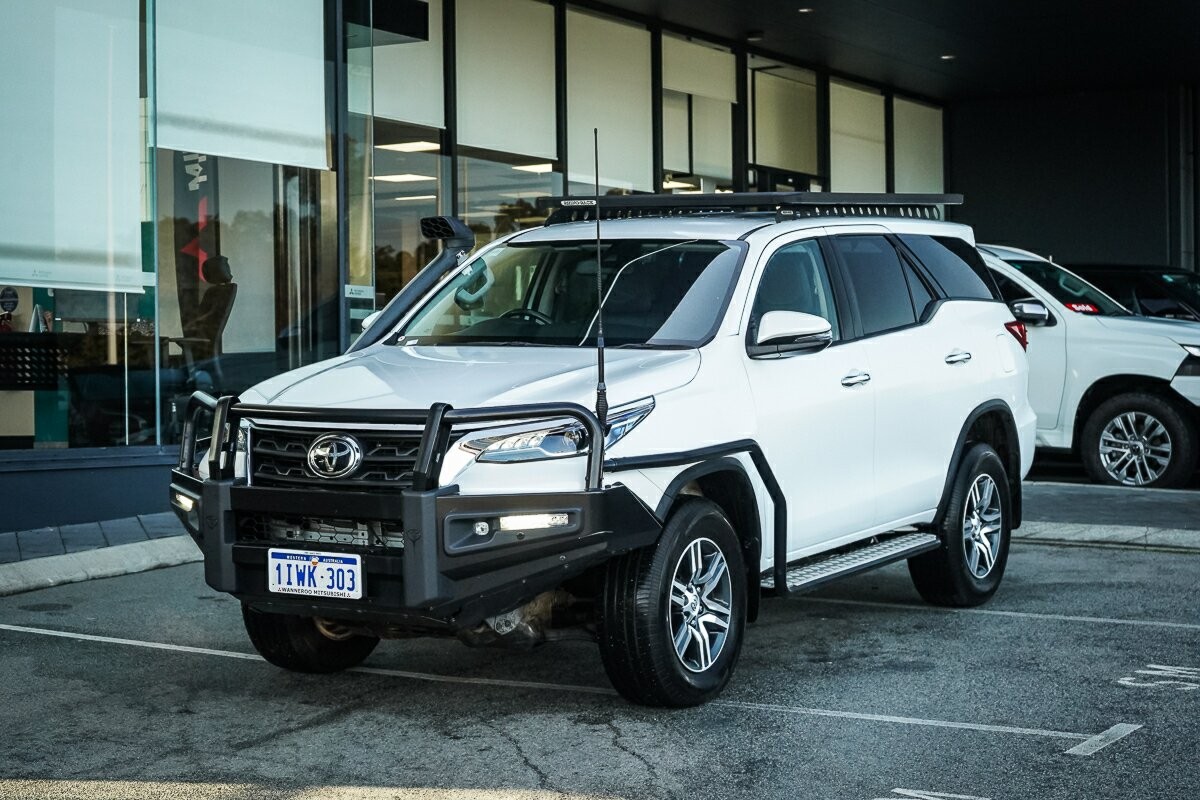 Toyota Fortuner image 1