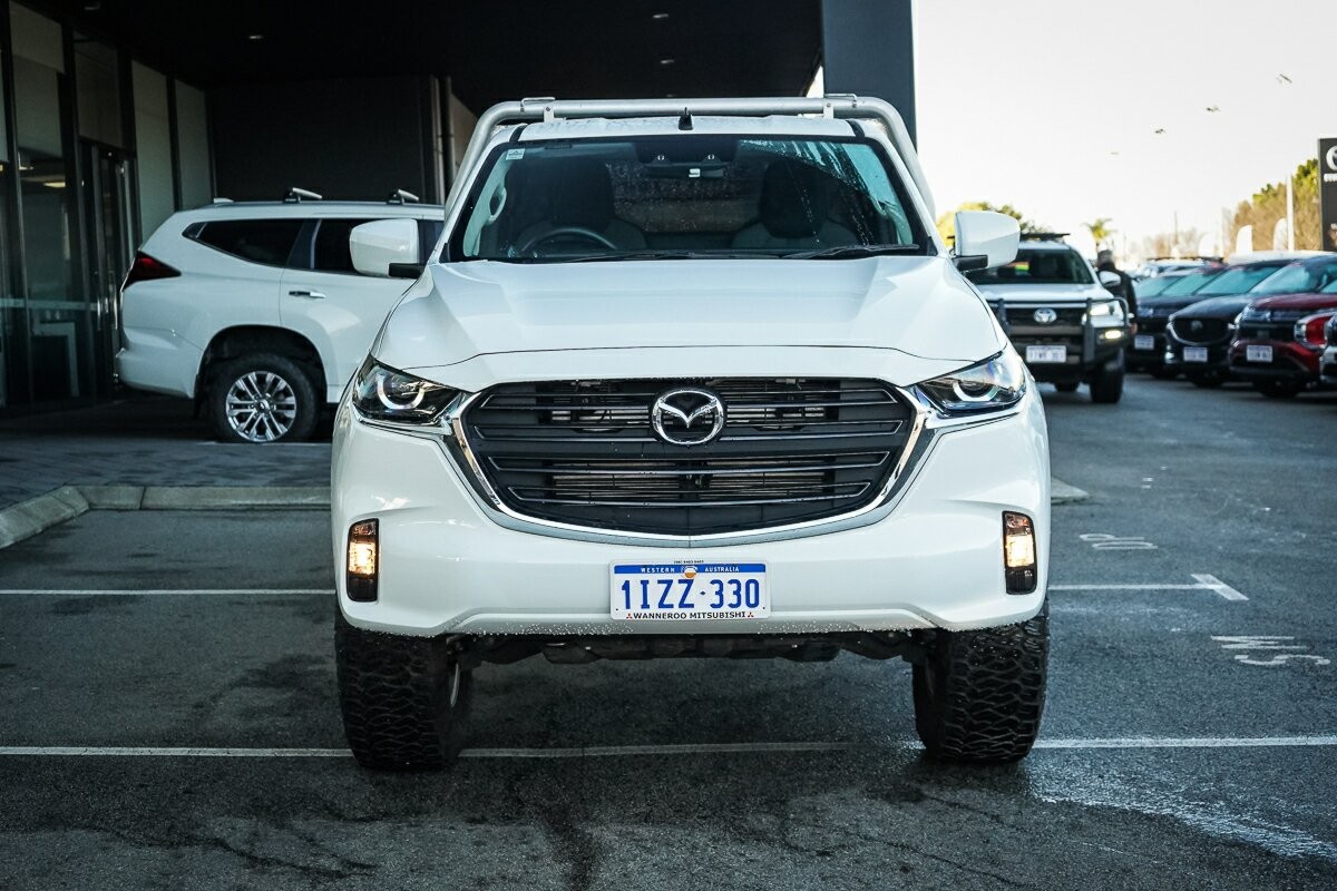 Mazda Bt-50 image 2