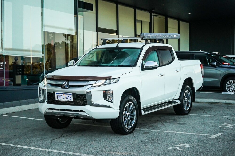 Mitsubishi Triton image 1