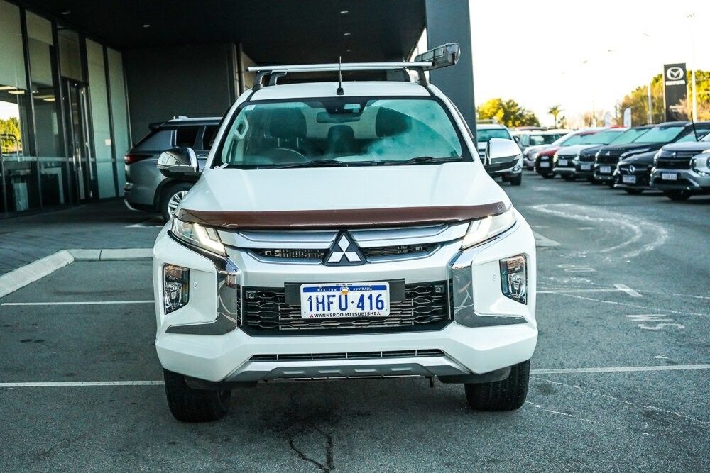 Mitsubishi Triton image 2