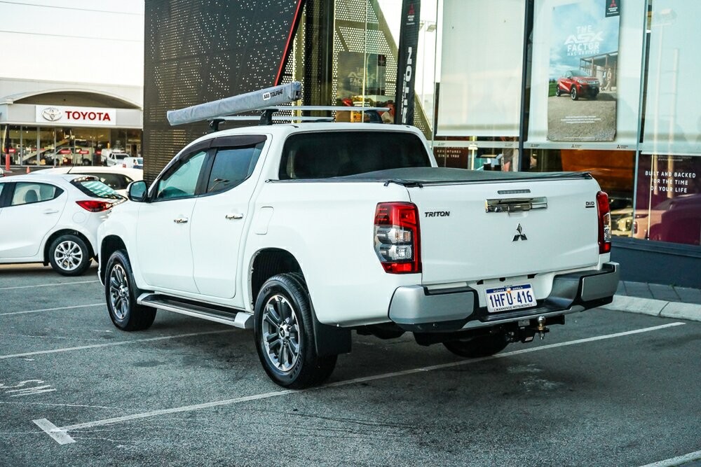 Mitsubishi Triton image 3
