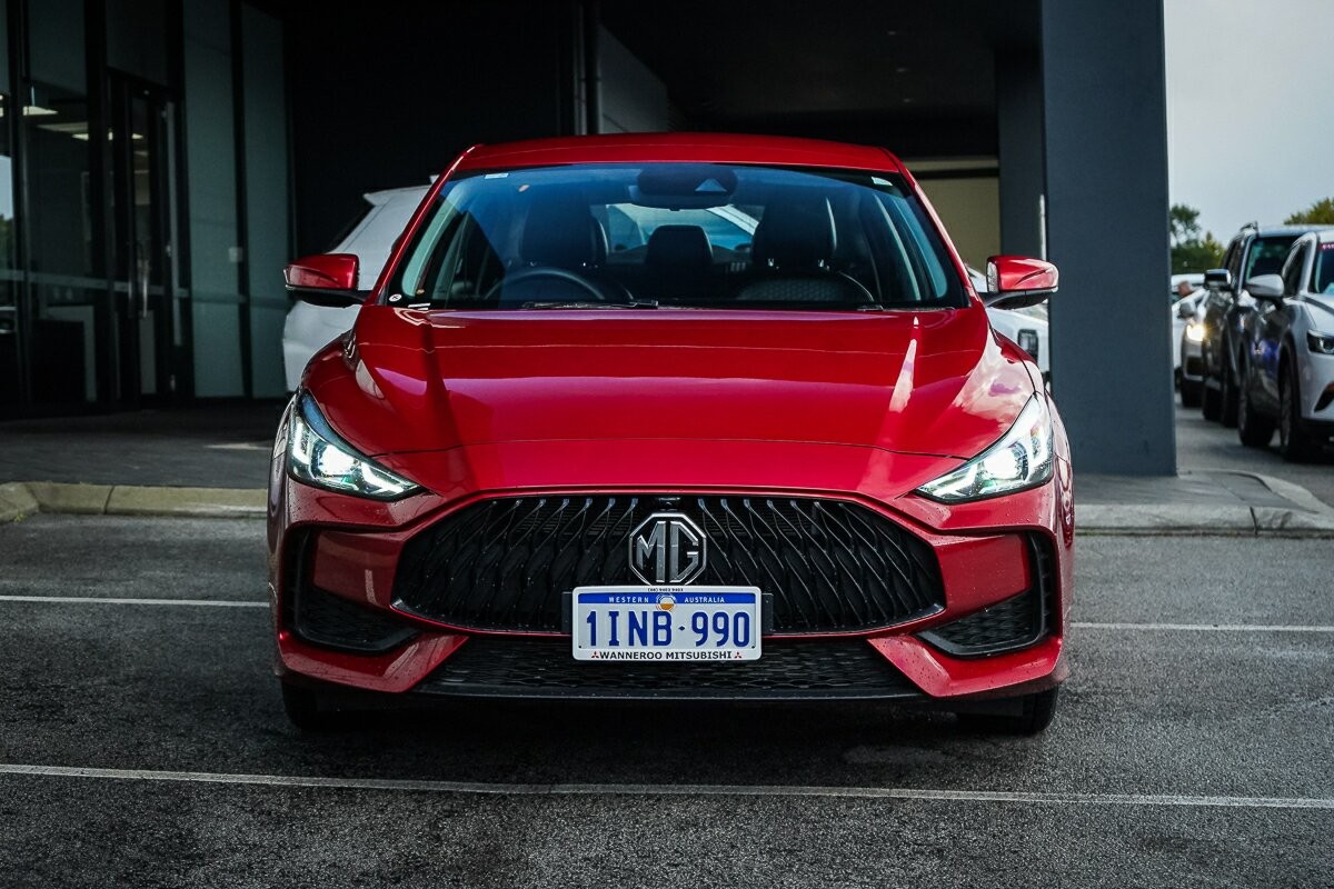 MG Mg5 image 2