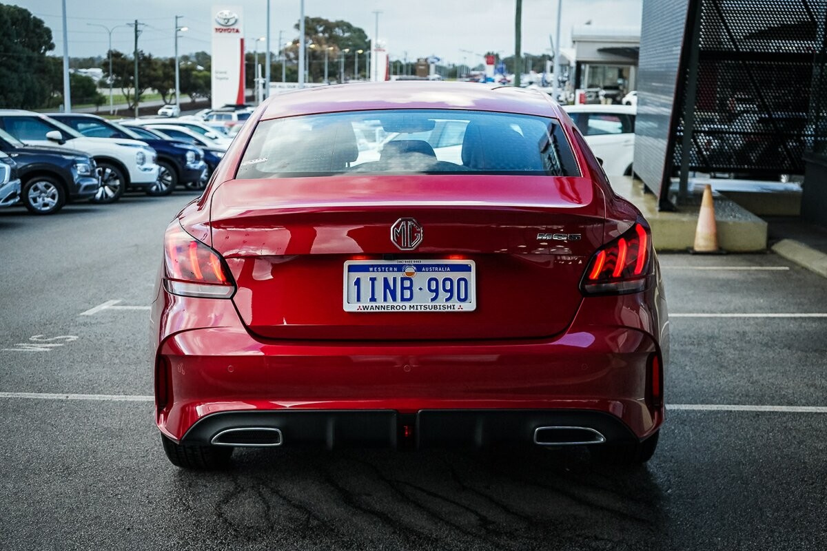MG Mg5 image 4