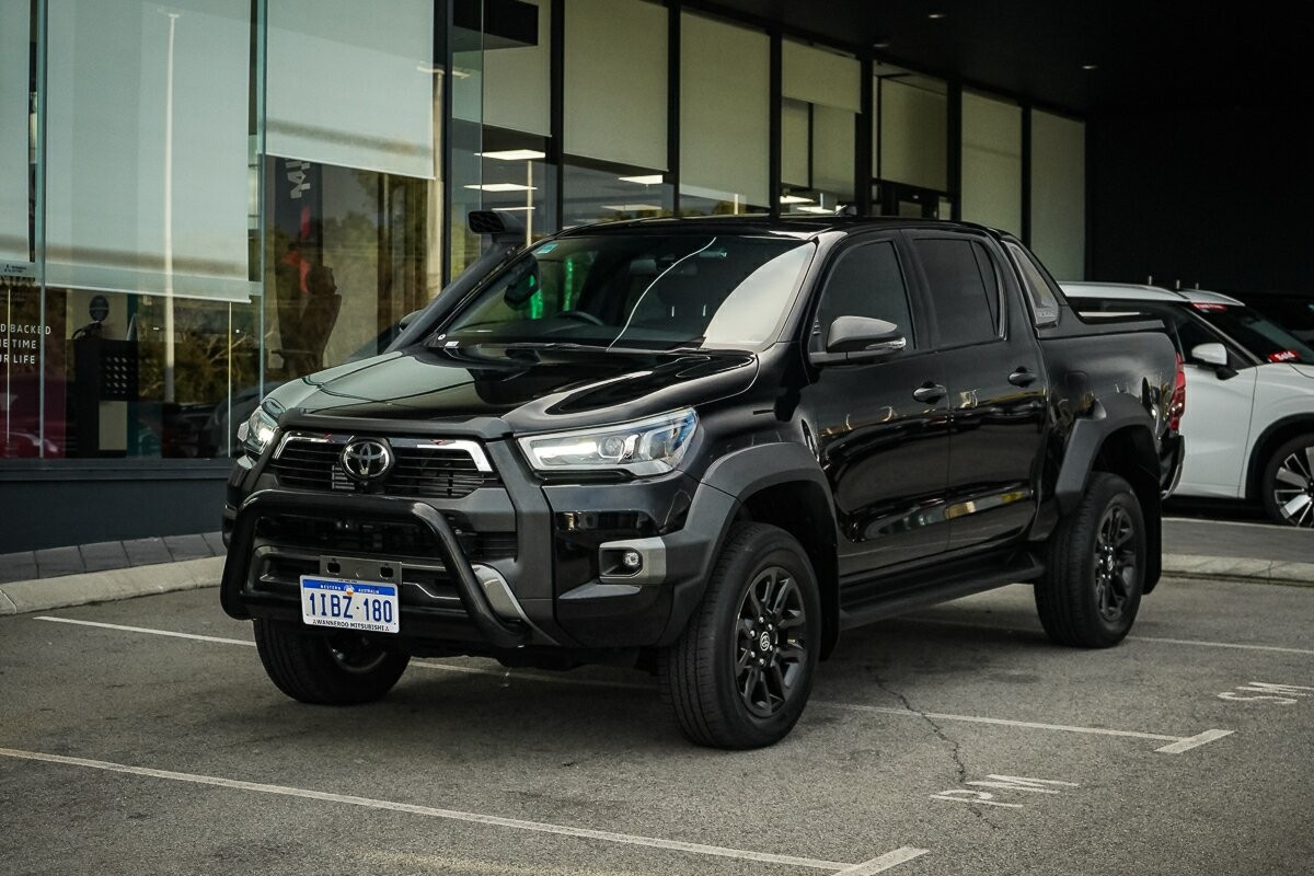 Toyota Hilux image 1