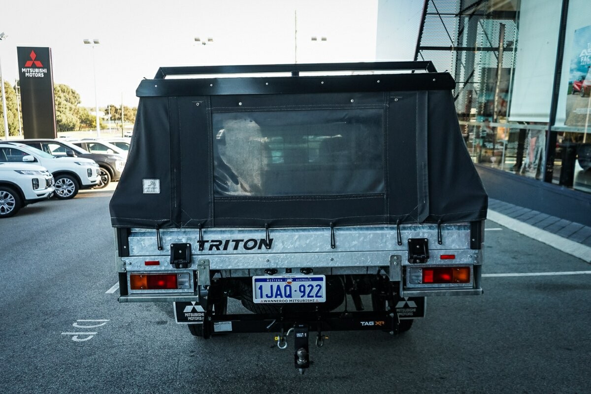 Mitsubishi Triton image 4