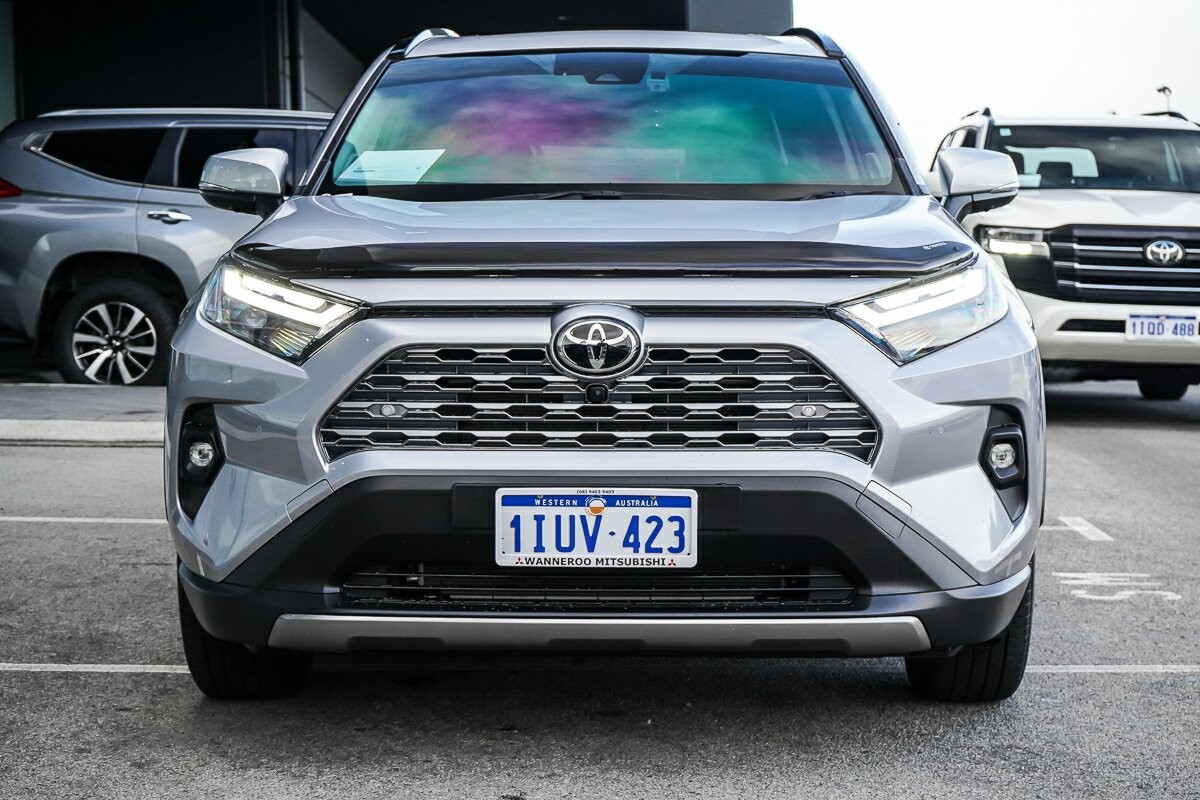 Toyota Rav4 image 3
