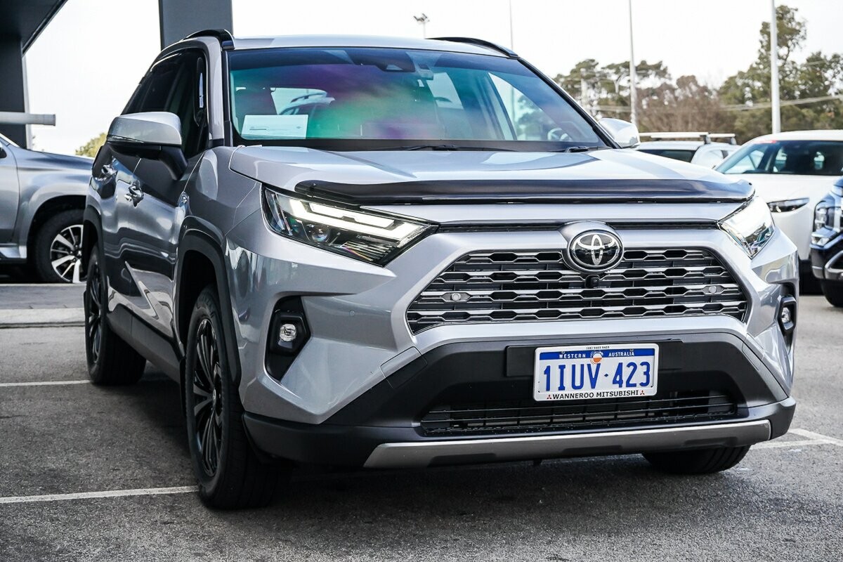 Toyota Rav4 image 4
