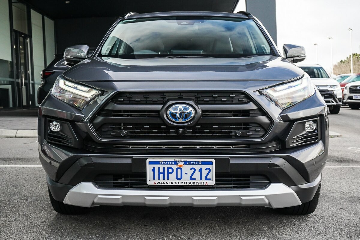 Toyota Rav4 image 3