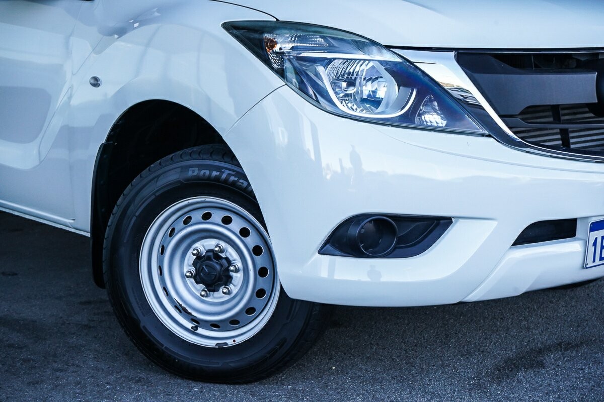 Mazda Bt-50 image 2