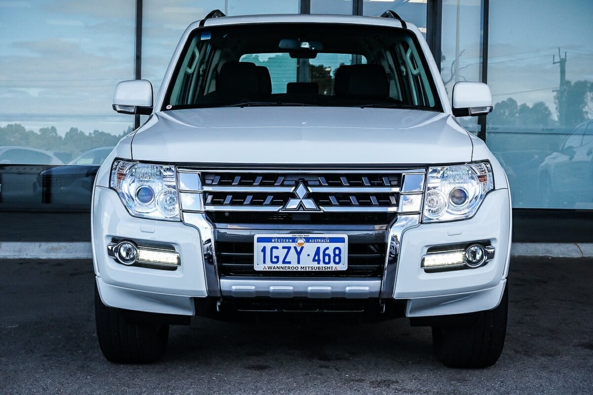Mitsubishi Pajero image 3