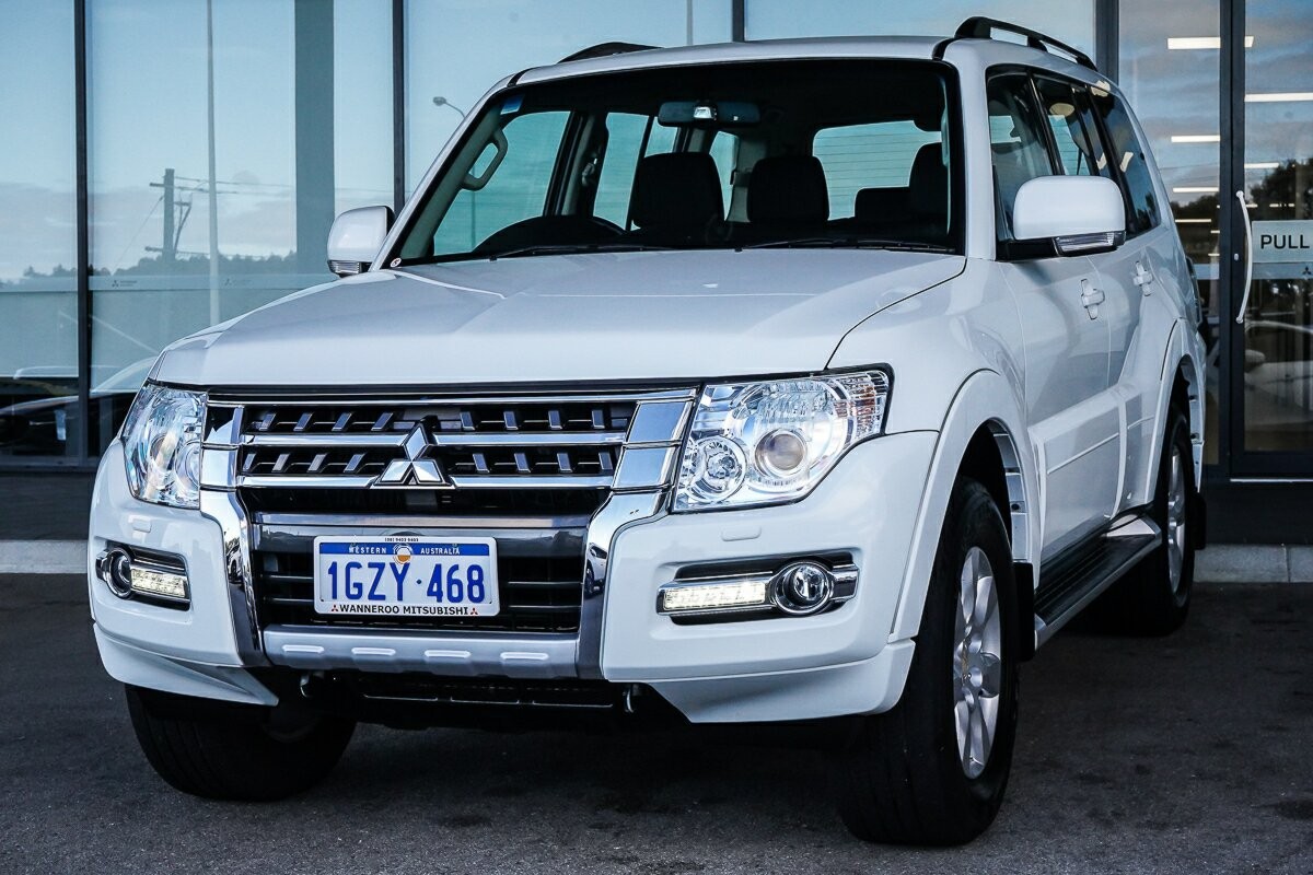 Mitsubishi Pajero image 4