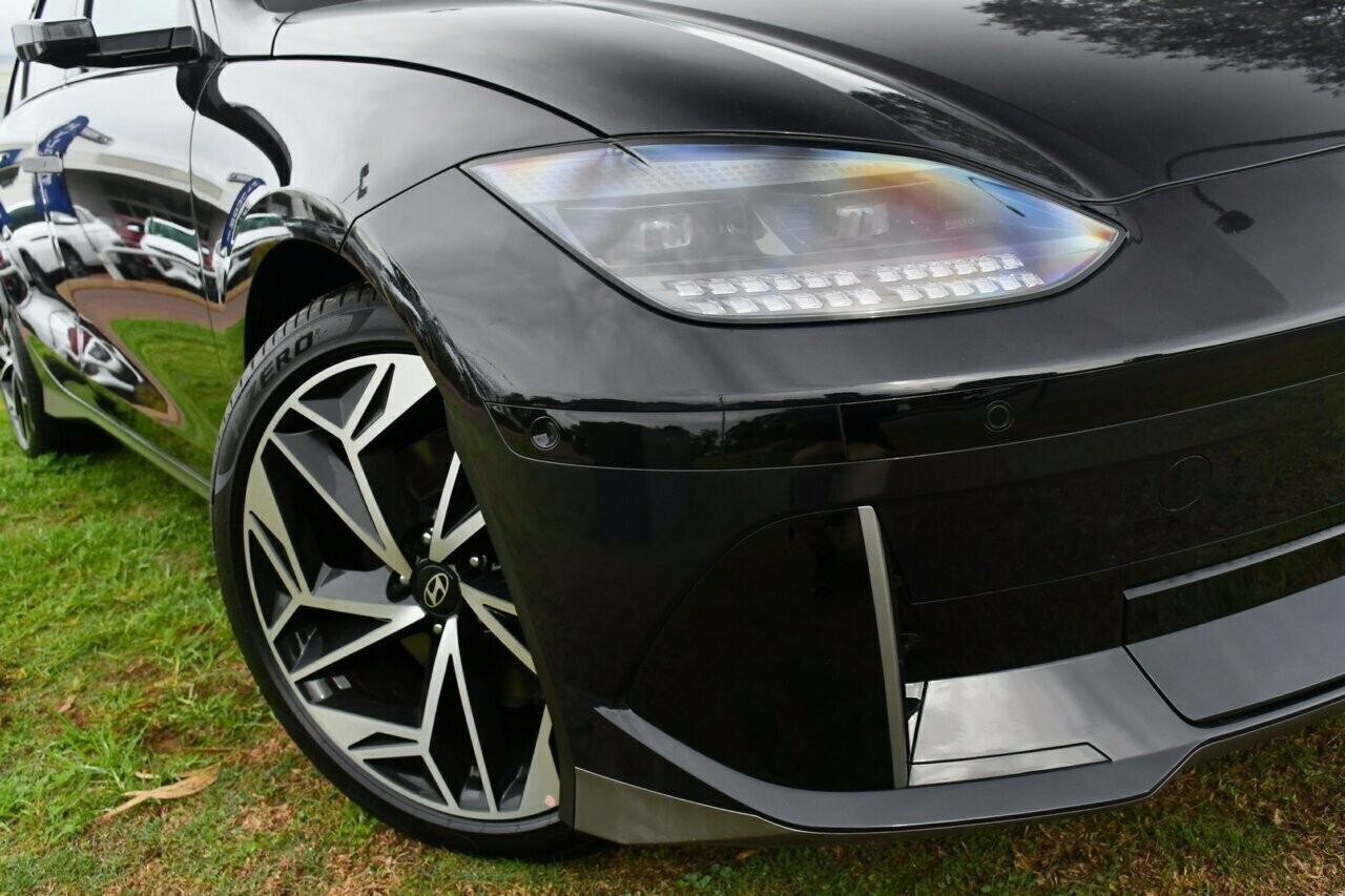 Hyundai Ioniq 6 image 2