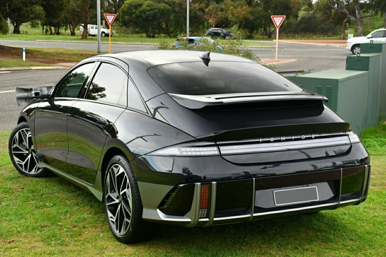 Hyundai Ioniq 6 image 3