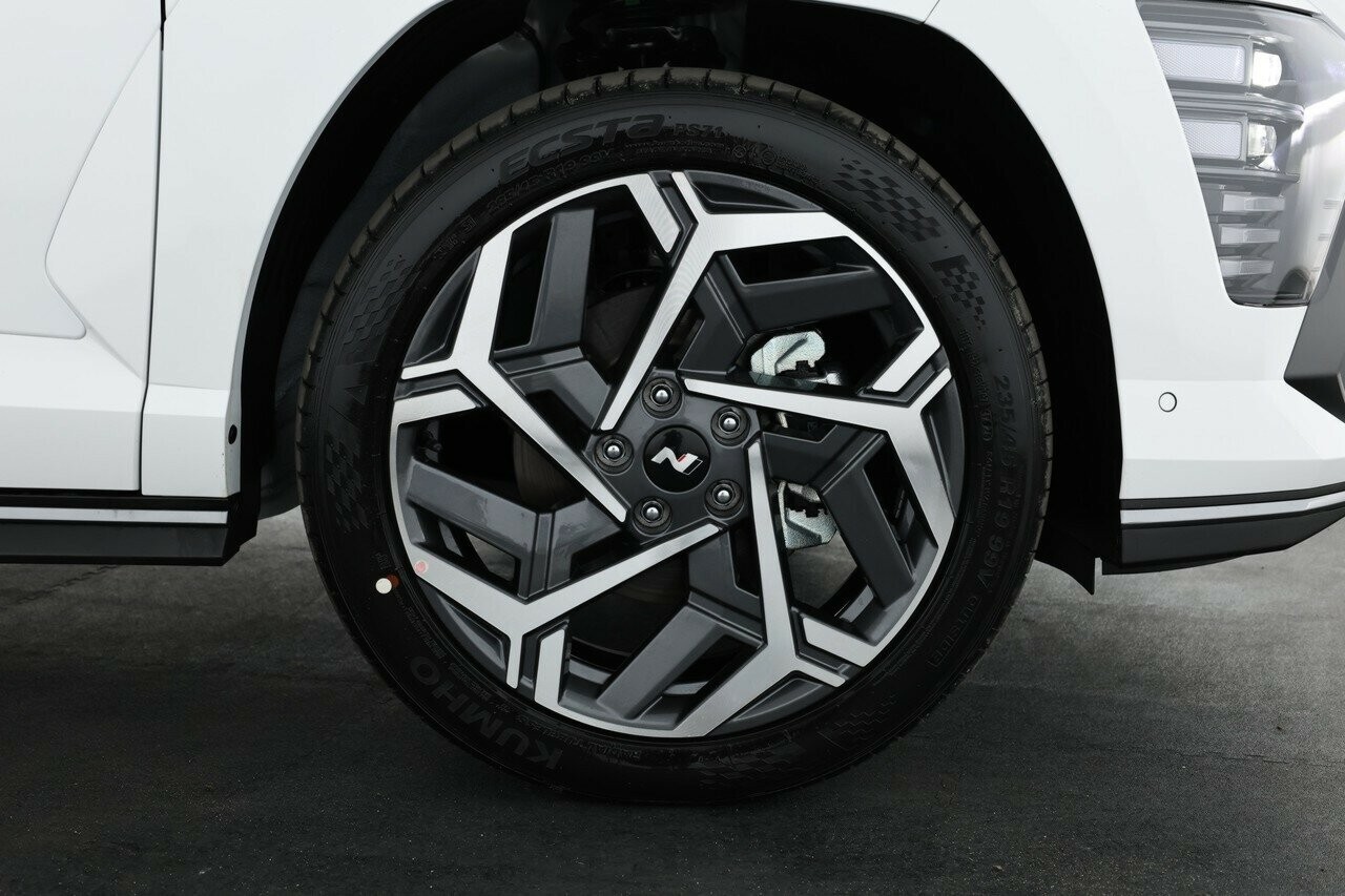 Hyundai Kona image 3