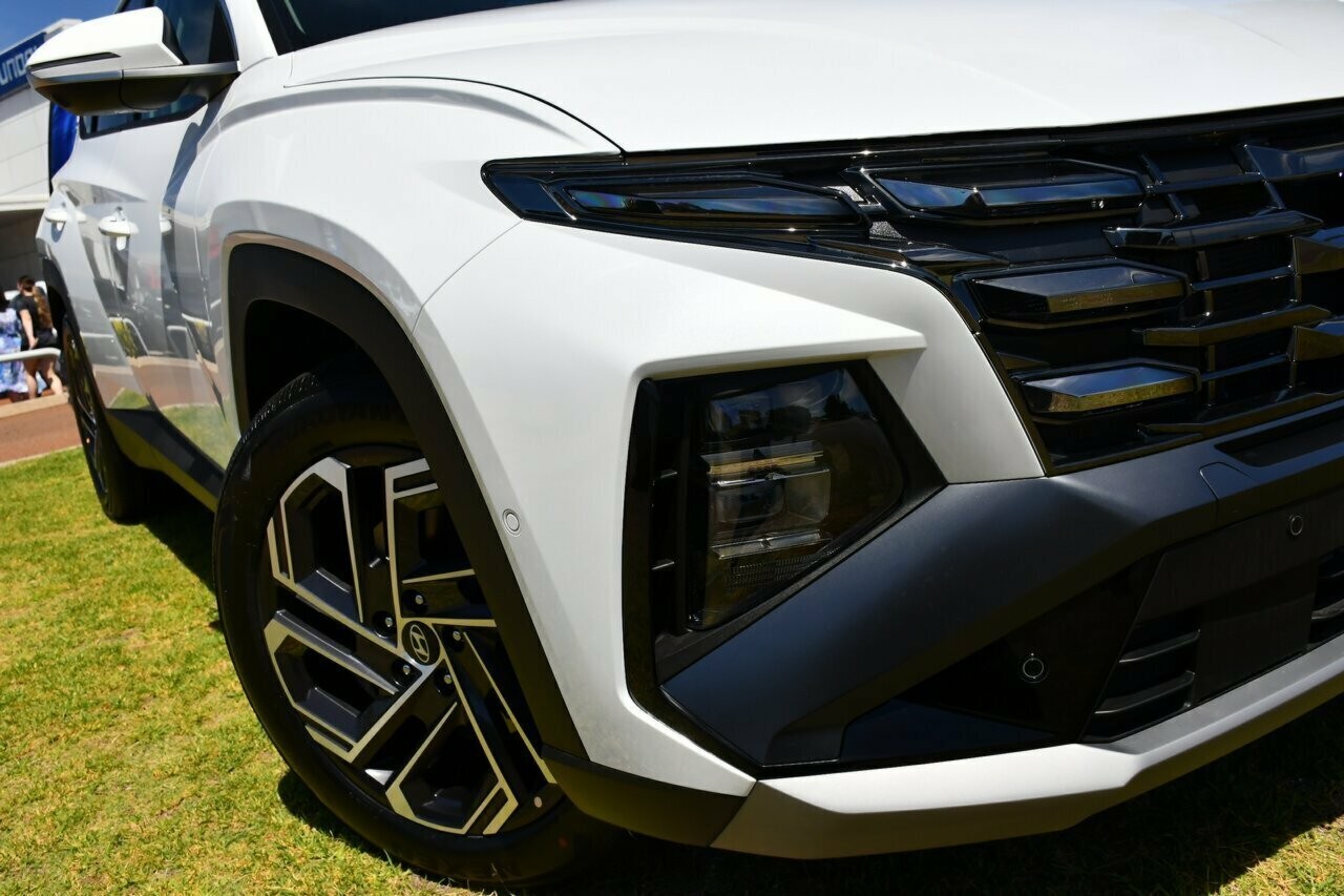 Hyundai Tucson image 2