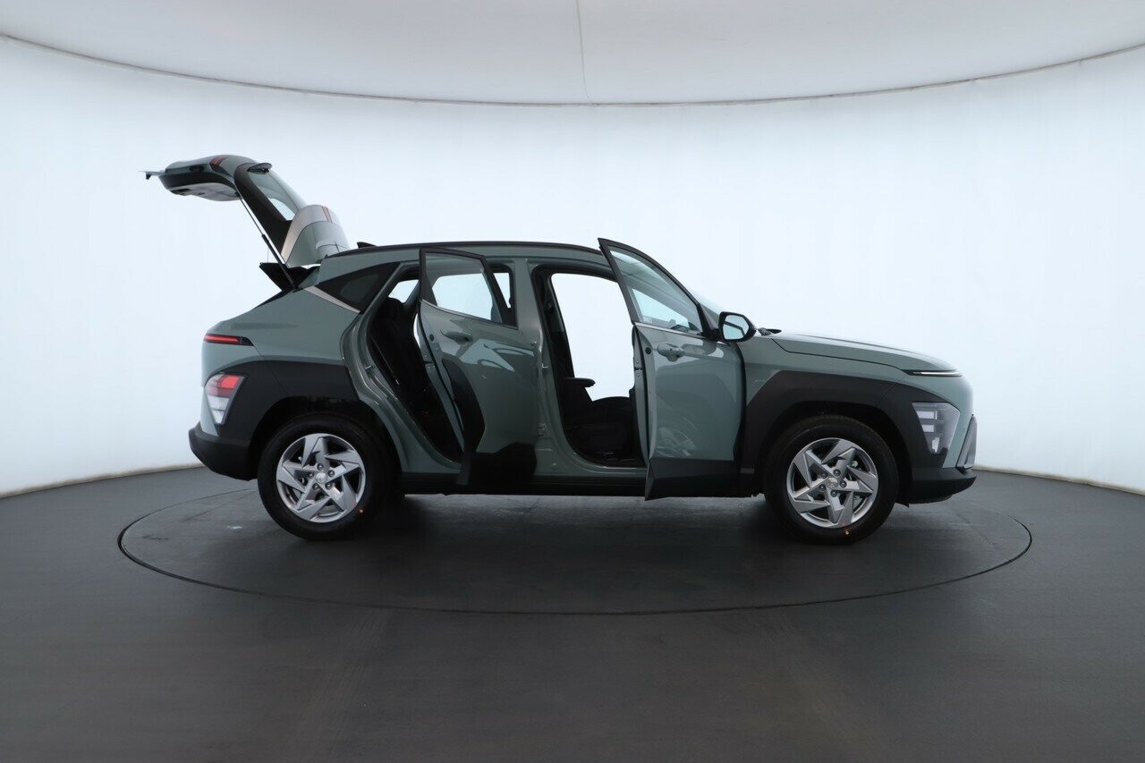 Hyundai Kona image 2