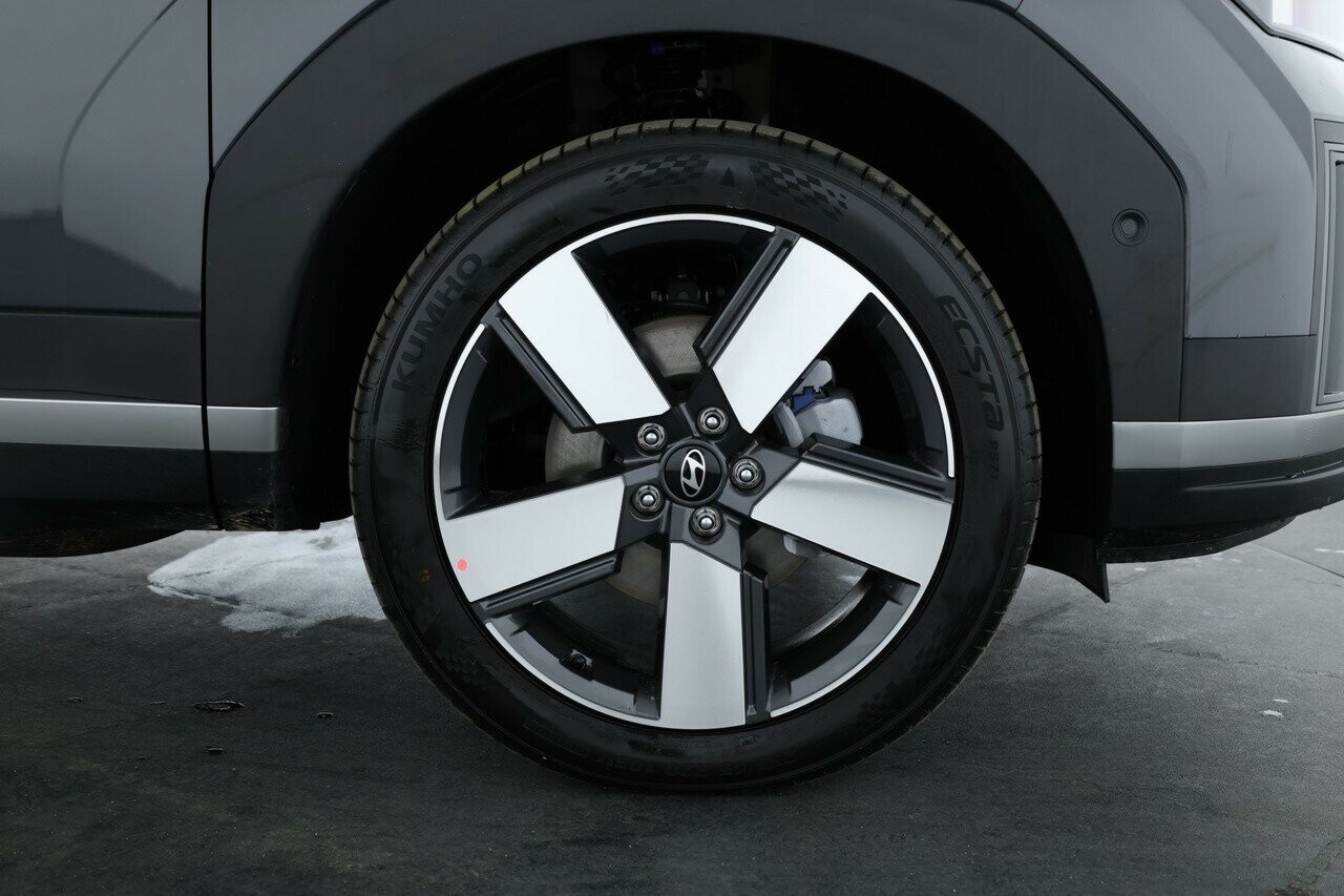 Hyundai Santa Fe image 3