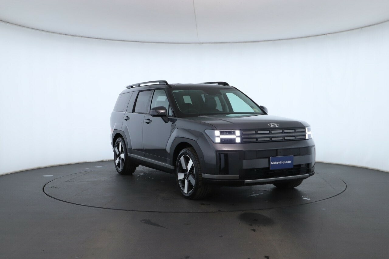 Hyundai Santa Fe image 4