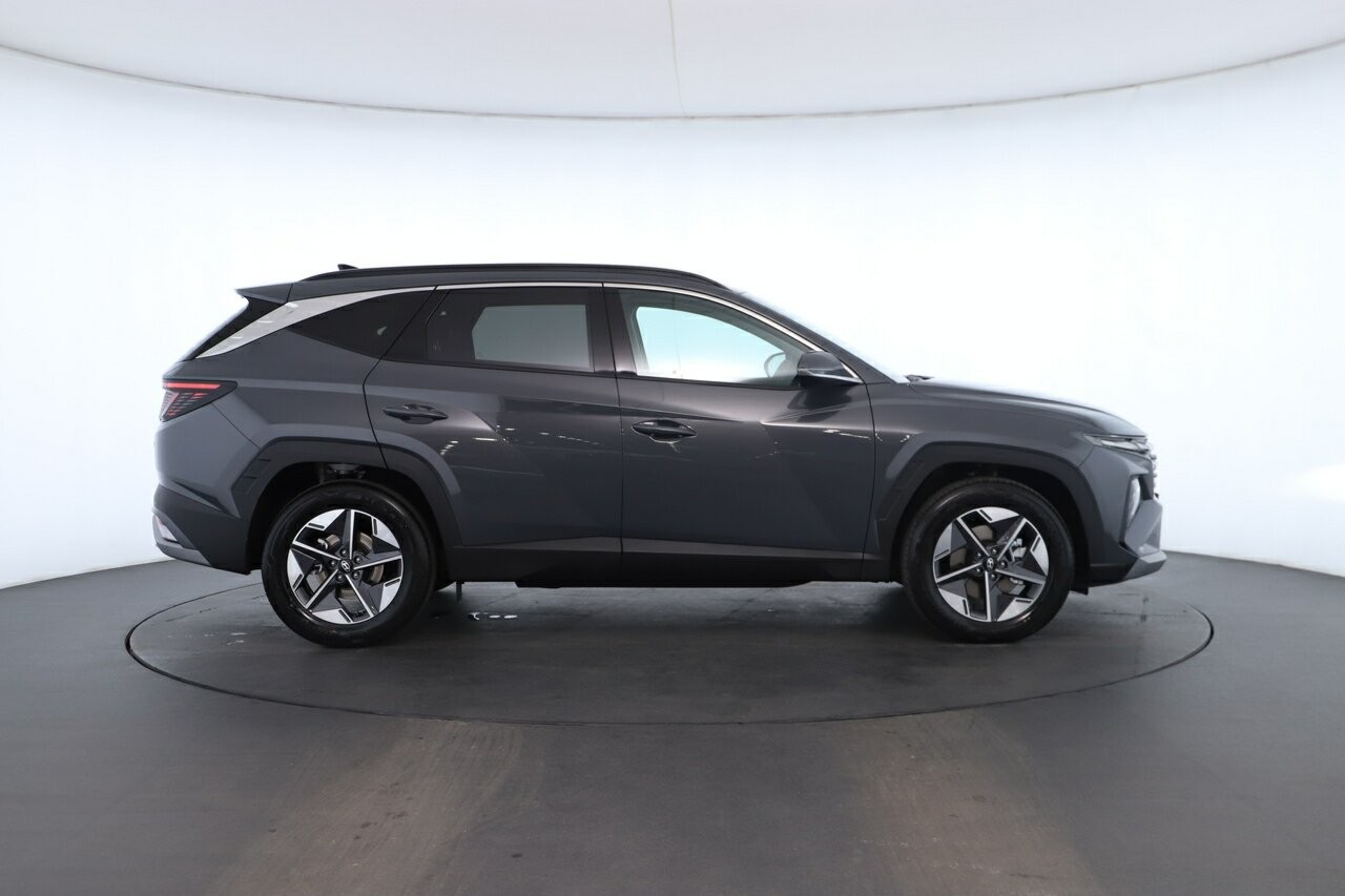 Hyundai Tucson image 2