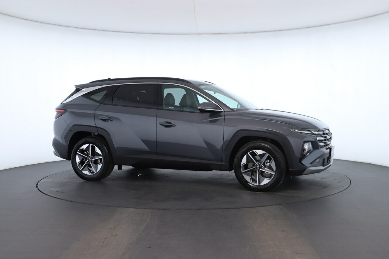 Hyundai Tucson image 4