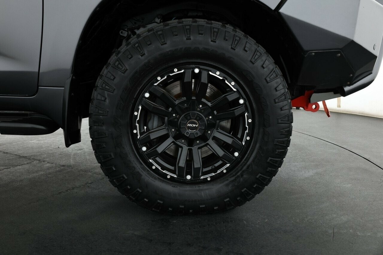 Toyota Landcruiser image 4