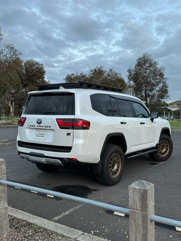 Toyota Landcruiser image 4