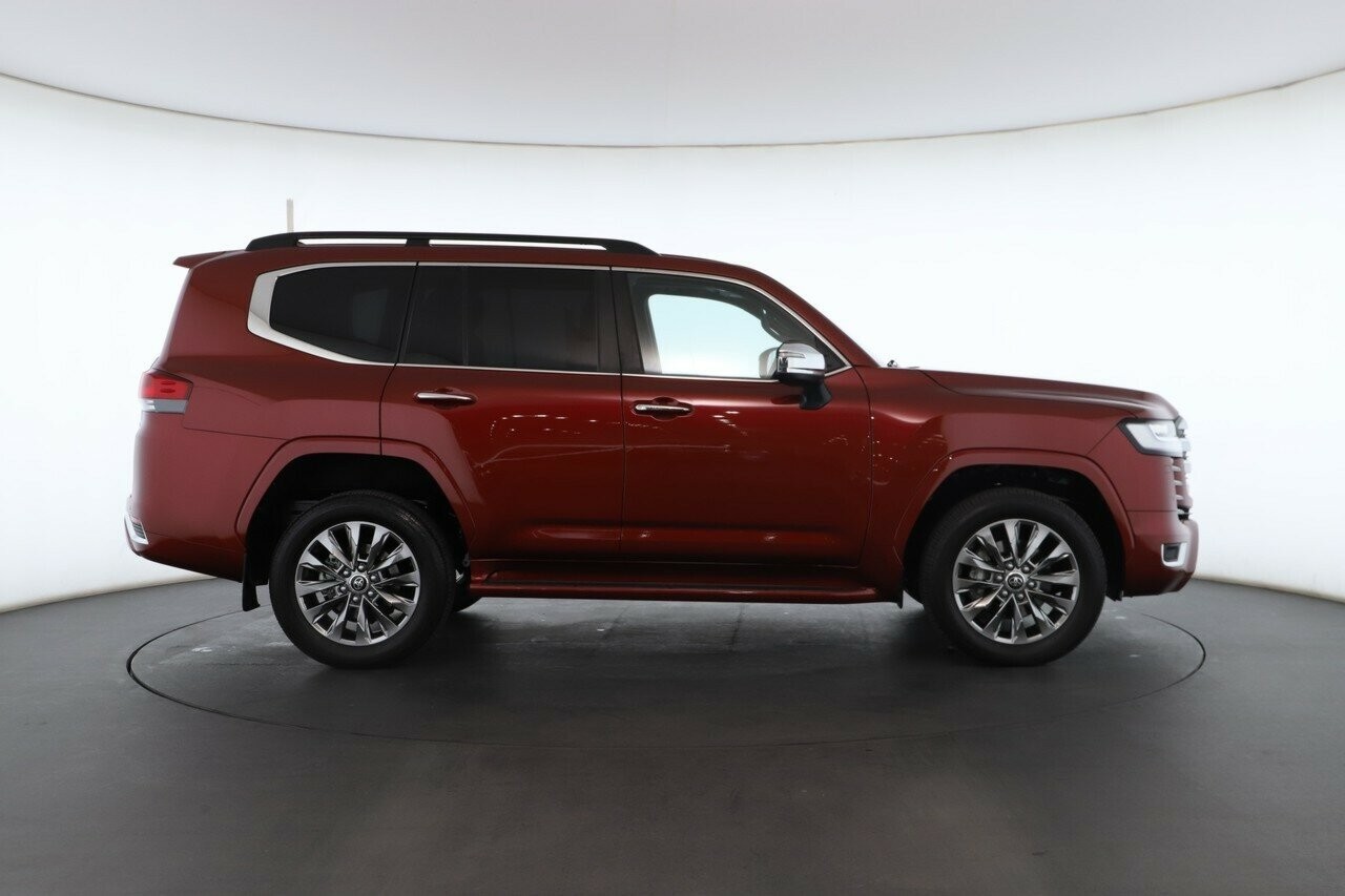Toyota Landcruiser image 2