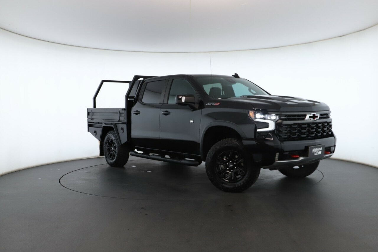 Chevrolet Silverado image 1