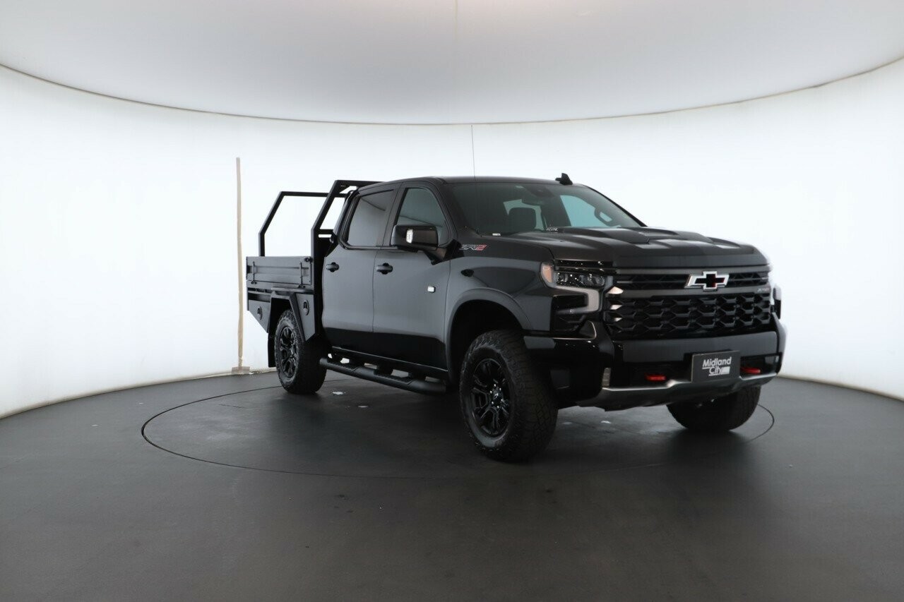 Chevrolet Silverado image 4