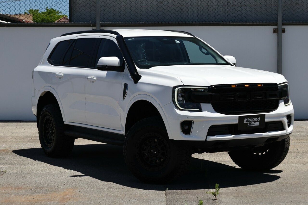 Ford Everest image 1