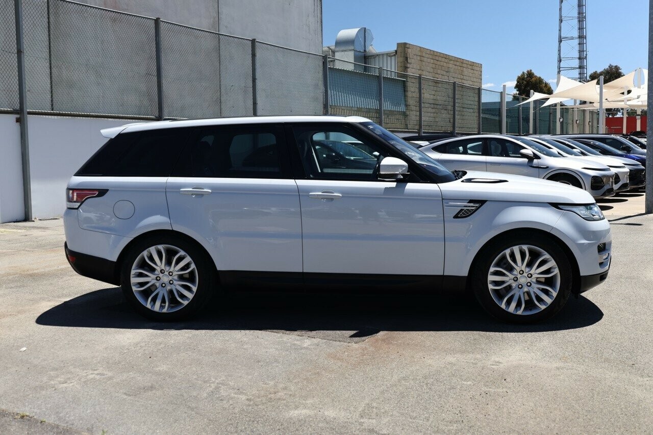 Land Rover Range Rover Sport image 3