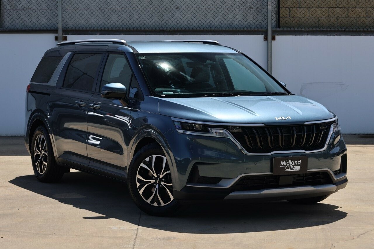 Kia Carnival image 1