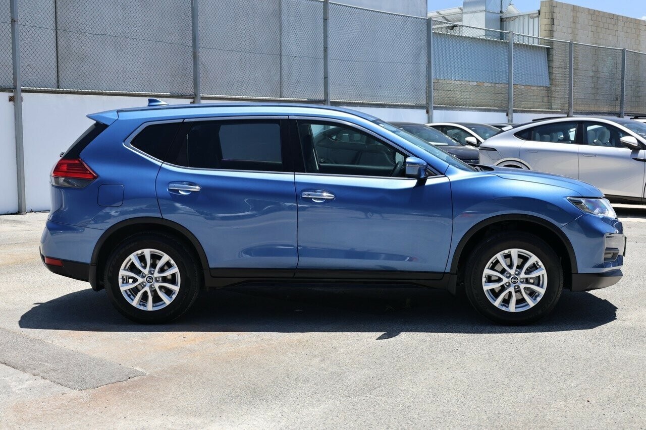 Nissan X-trail image 2