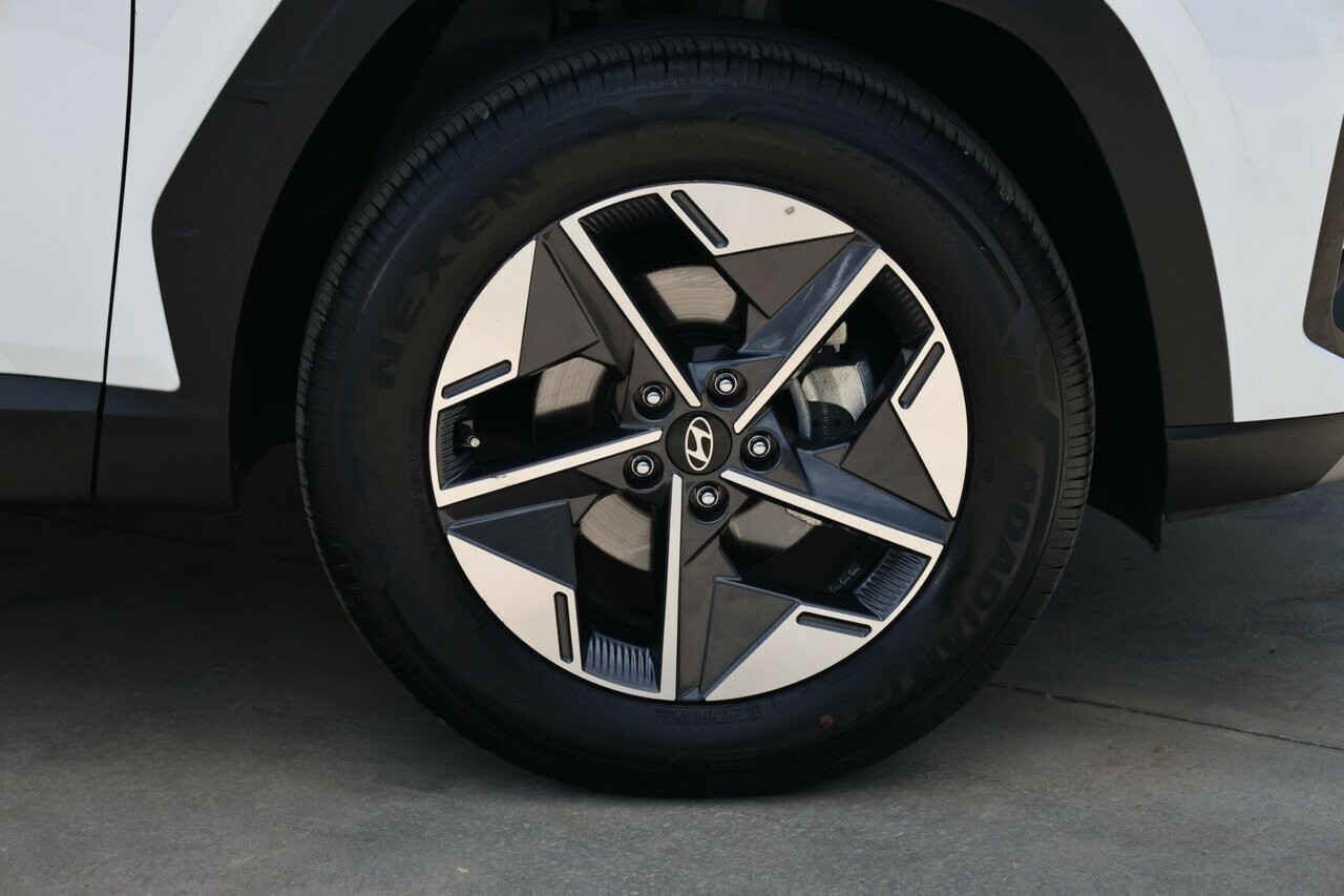 Hyundai Tucson image 2