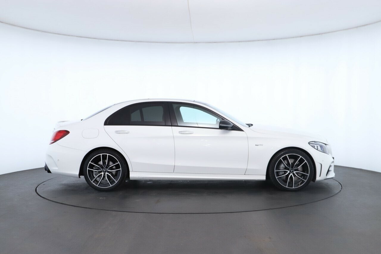 Mercedes Benz C-class image 2