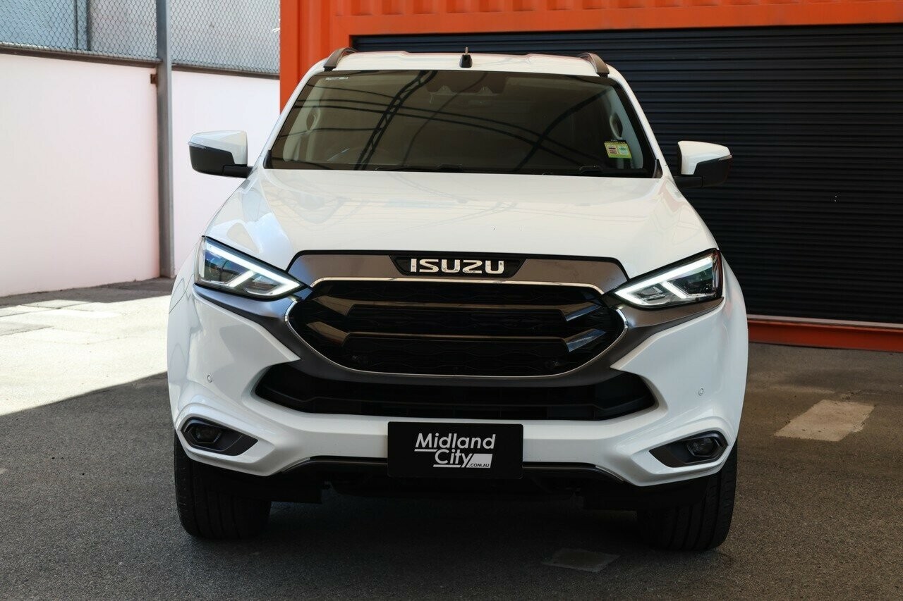 Isuzu Mu-x image 4